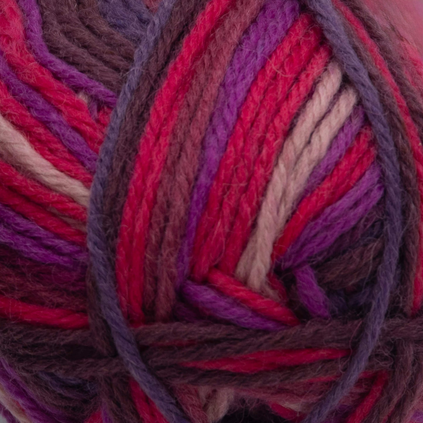 Raggsocksgarn i färgen magic (cerise & lila)