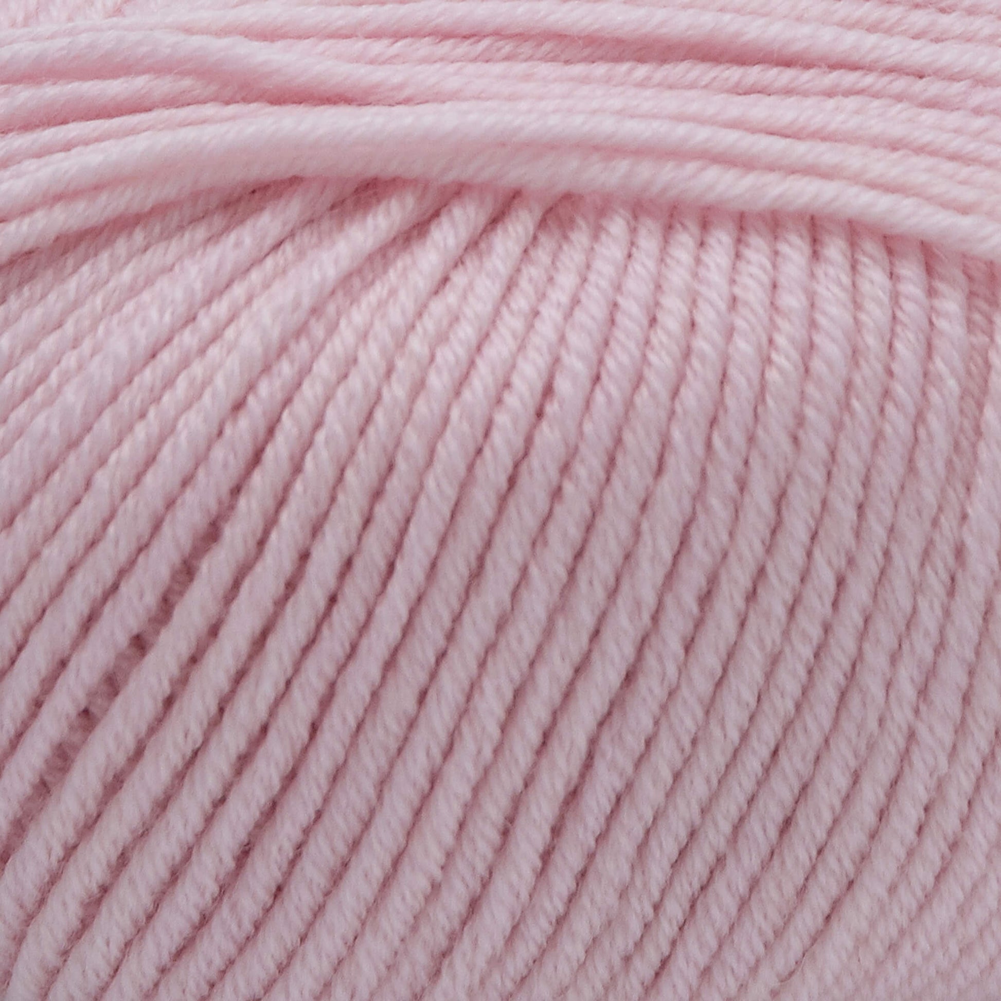 Garnet Zain med merinoull och kashmir i färgen rosa